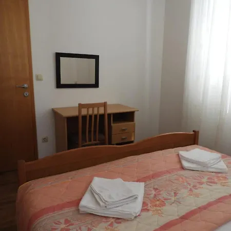 Apartment Bilota *