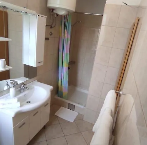 Bilota * 特罗吉尔